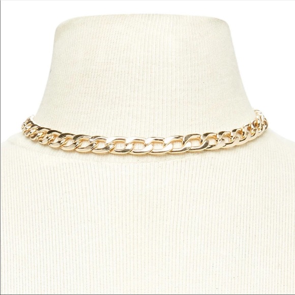 • Lanie • Gold Chain Link Necklace - Picture 2 of 4